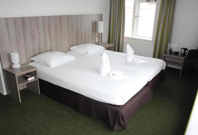 浴室共有のエコノミールーム, Fase Fier Eten En Drinken