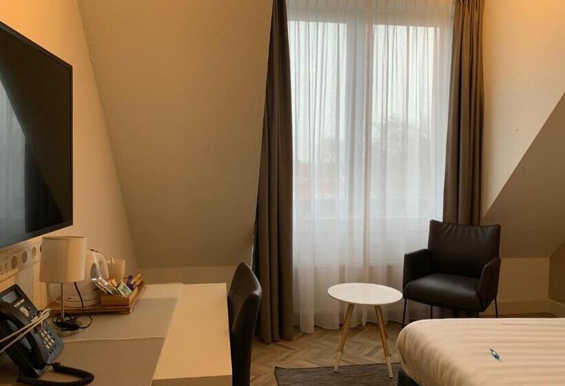 استودیوی استاندارد, In Den Brouwery