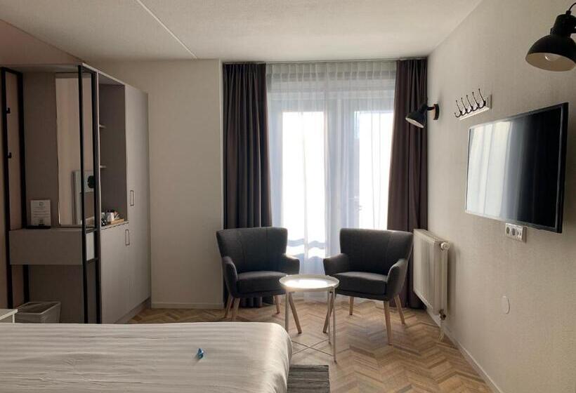 اتاق عادی, In Den Brouwery