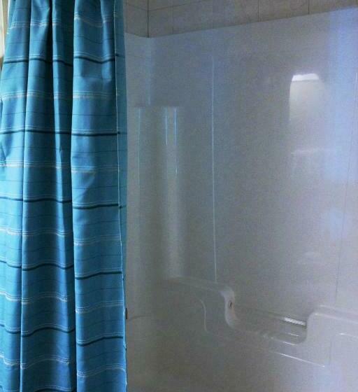 패밀리 스위트, Inn On The Harbour