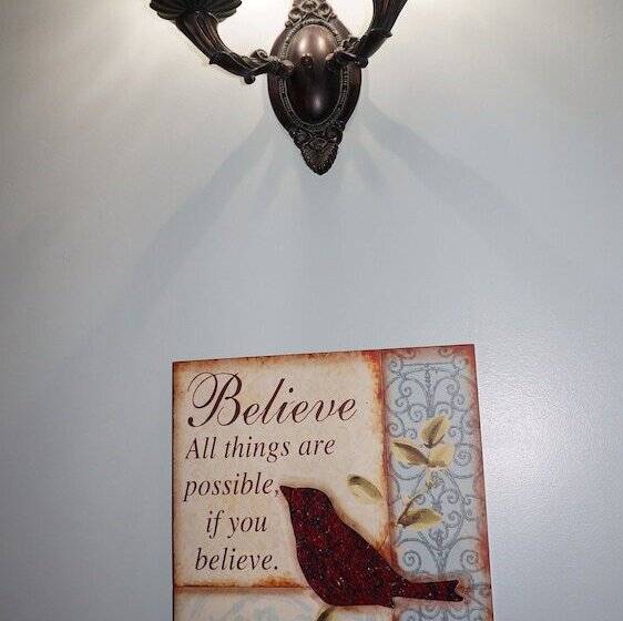 패밀리 스위트, Inn On The Harbour