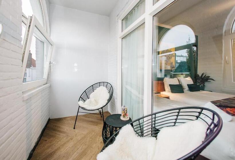 غرفة قياسية ثلاثية, Keur