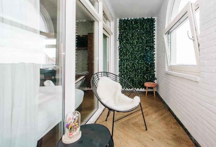 غرفة قياسية ثلاثية, Keur