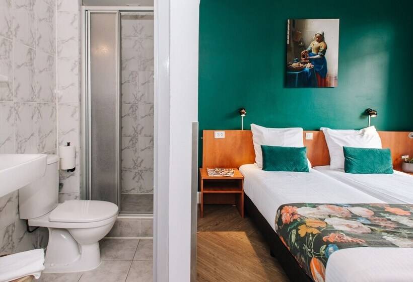 غرفة قياسية مزوَّدة بشُرفة, Keur