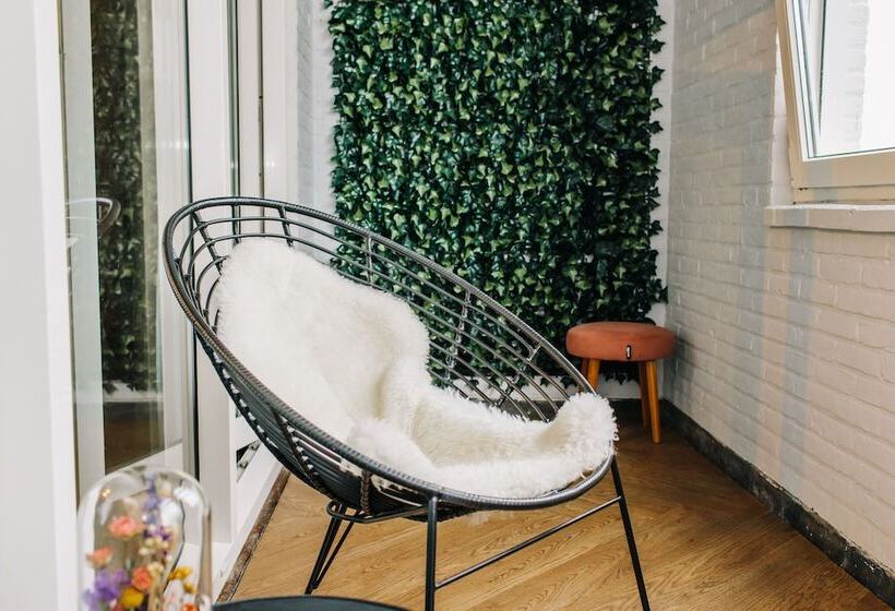 غرفة قياسية ثلاثية, Keur