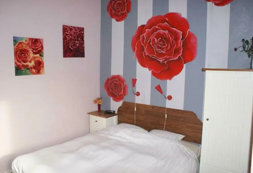 Economy Yhden Hengen Huone, Le Bonheur