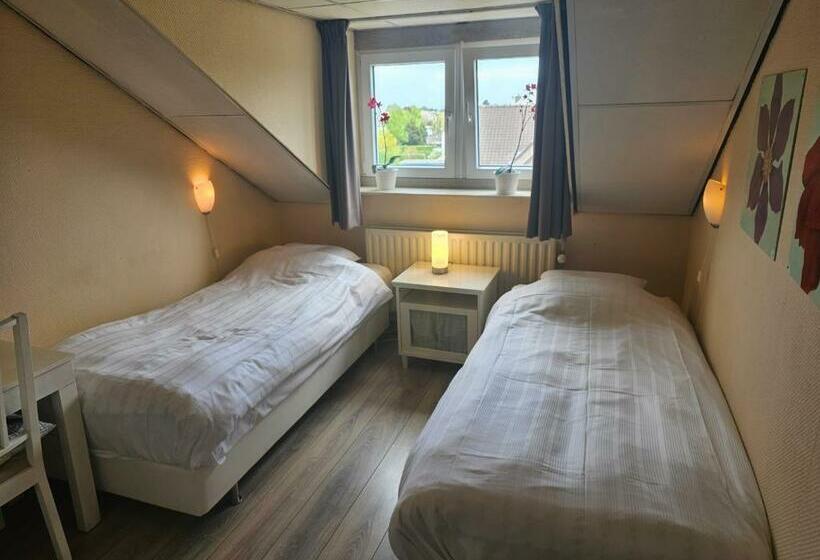 エコノミールーム, Le Bonheur