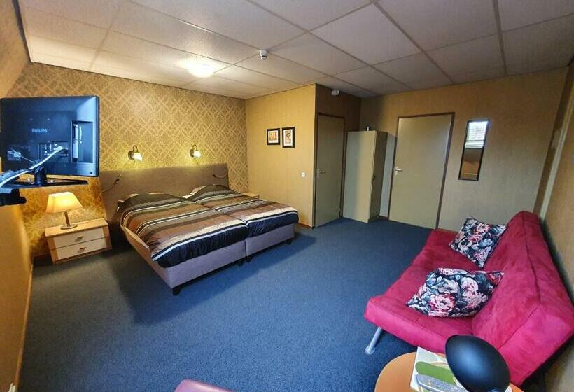 غرفة قياسية, Restaurant T Heerenlogement