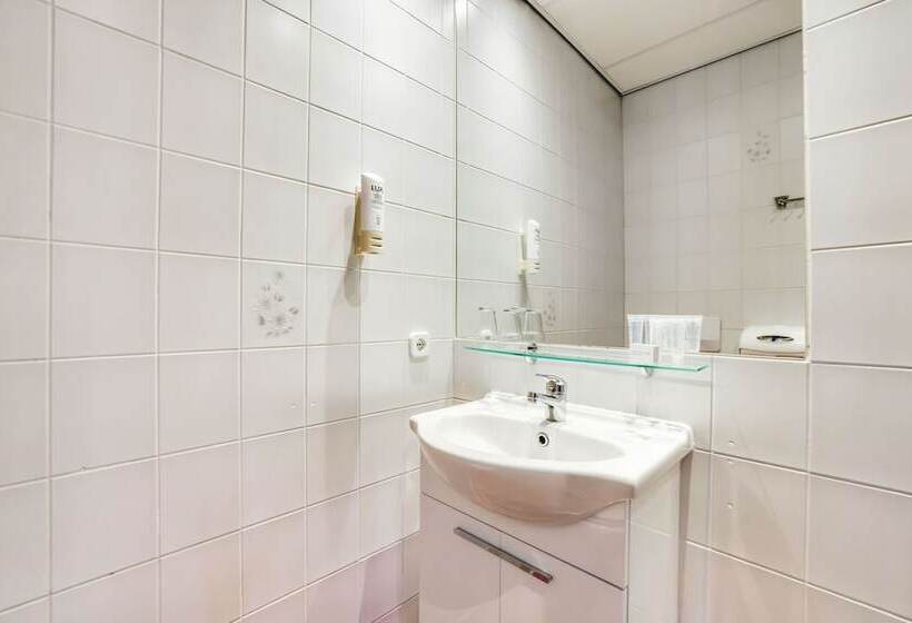 غرفة قياسية, Restaurant T Heerenlogement