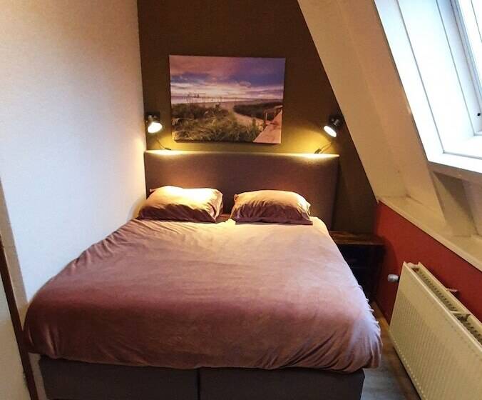 غرفة قياسية فردية, Restaurant T Heerenlogement