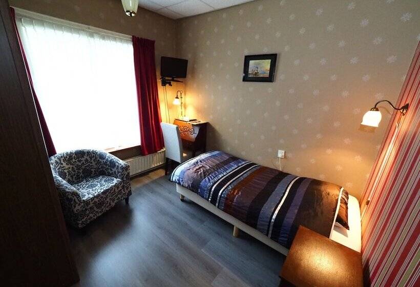 غرفة قياسية فردية, Restaurant T Heerenlogement