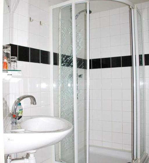 غرفة قياسية, T Wapen Van Middelie