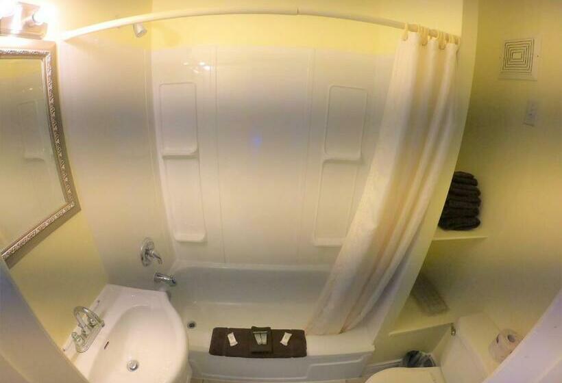 غرفة قياسية مطلّة علي البحيرة, Waterview On The Bay