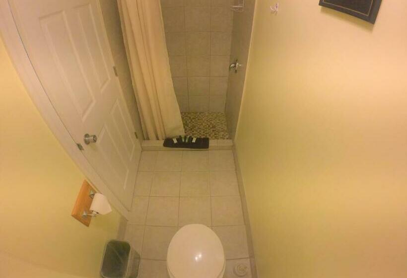 غرفة قياسية, Waterview On The Bay