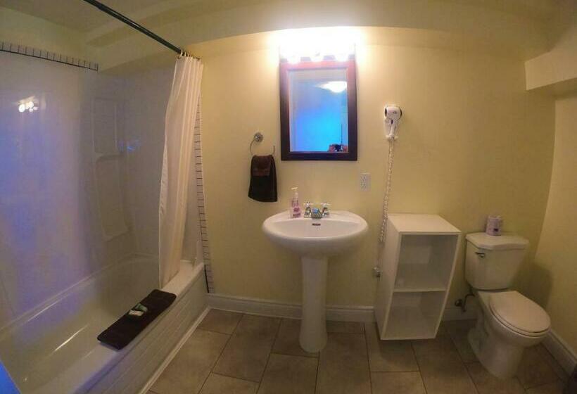 غرفة قياسية, Waterview On The Bay