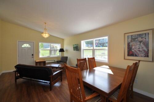 منزل غرفتين نوم, Waterview On The Bay