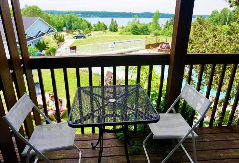 غرفه قياسيه سريرين مزدوجين, Waterview On The Bay