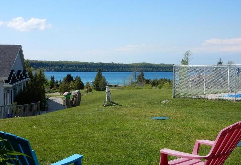 غرفة قياسية, Waterview On The Bay