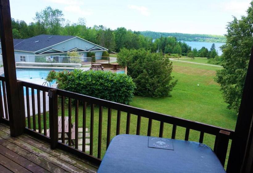 غرفة قياسية مطلّة علي البحيرة, Waterview On The Bay