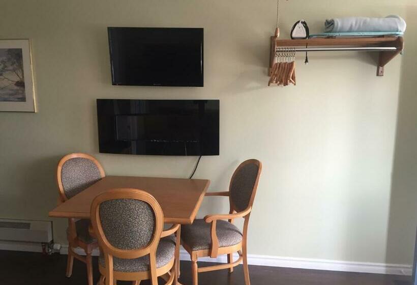 Standard Szoba, My Friends Inn Manitoulin