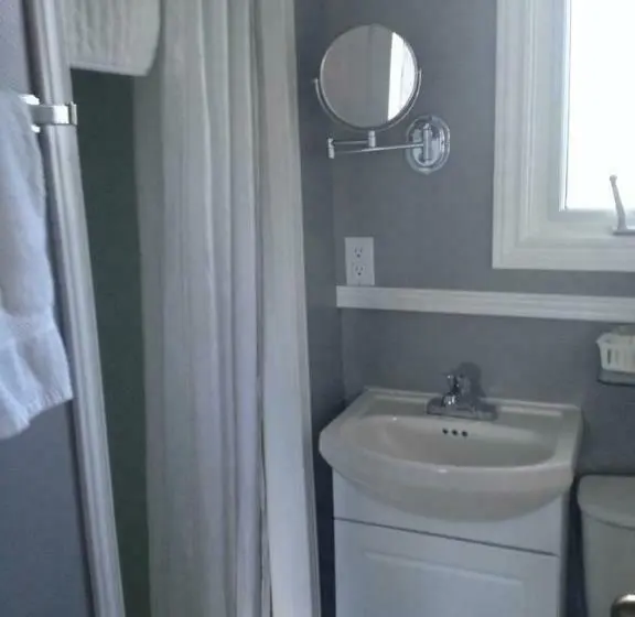 スタンダードルーム, My Friends Inn Manitoulin