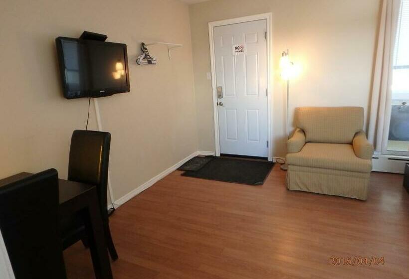 غرفه قياسيه سريرين مزدوجين, Wheel Inn Motel