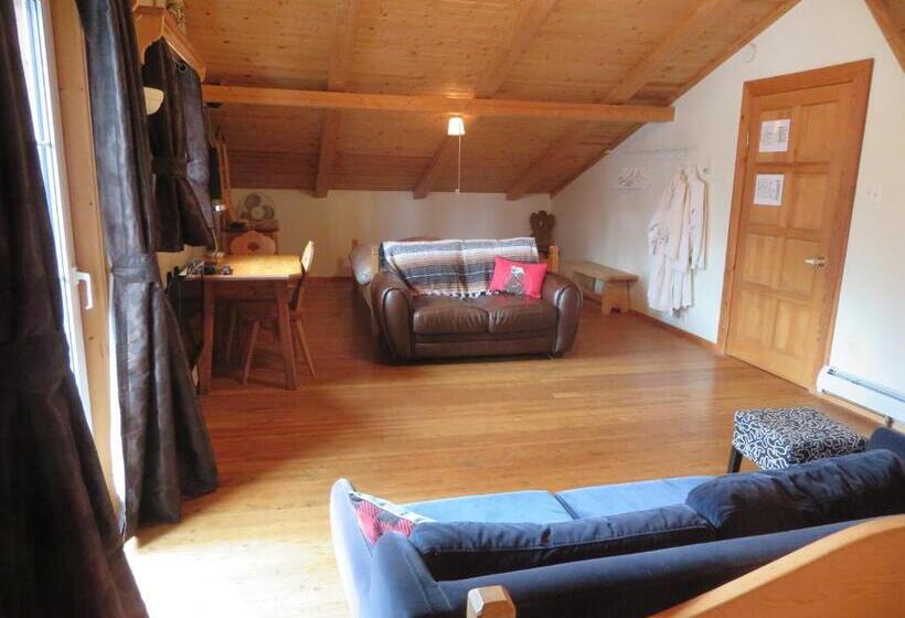 חדר סטנדרט עם מרפסת, Alpenglow Bed And Breakfast