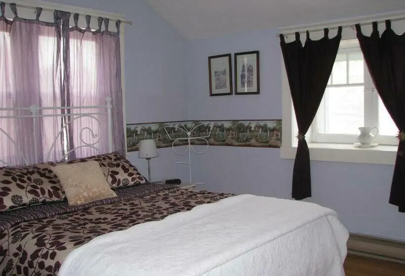 スイート, Auberge De Mon Petit Chum B&b