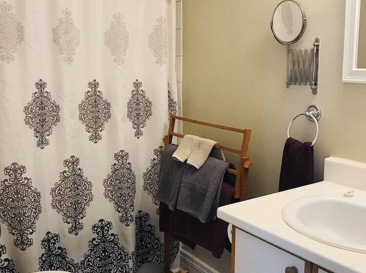 스위트, Auberge De Mon Petit Chum B&b