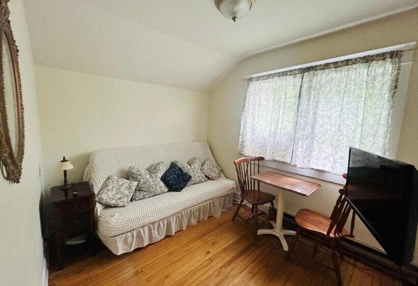 스위트, Auberge De Mon Petit Chum B&b