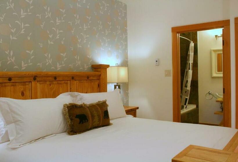 חדר סטנדרט עם מיטת קינג, Canyon Ridge Lodge