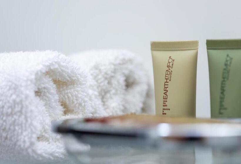 חדר סטנדרט עם מיטת קינג, Canyon Ridge Lodge