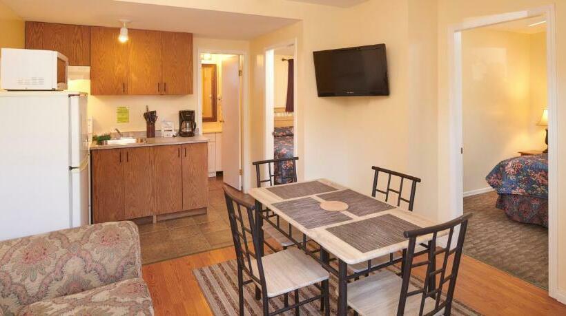 침실 2개 스위트, Black Sea Motel