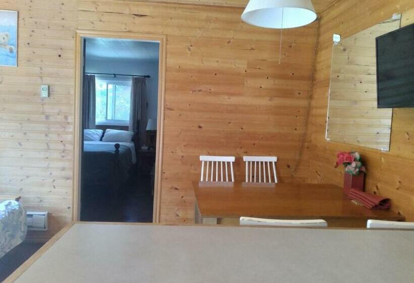 Люкс 2 Спальни, Dolphin Motel