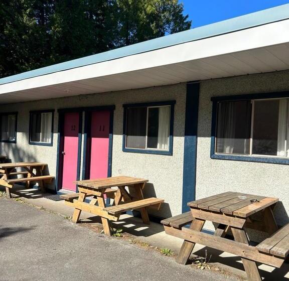 Номер Стандарт, Dolphin Motel