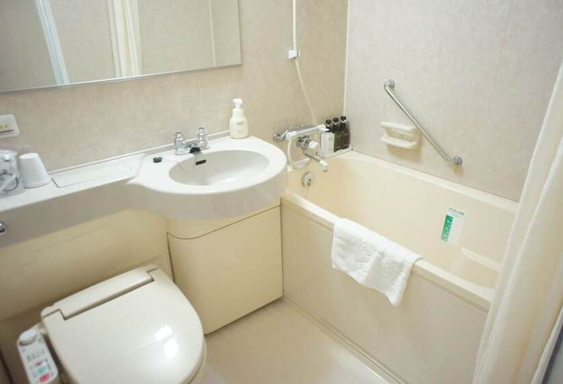 غرفة قياسية ثلاثية, Apa Hotel Suzuka Chuou