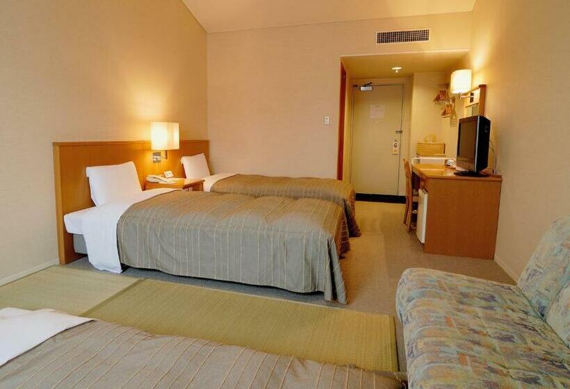 غرفة قياسية, Folkloro Hanamakitowa