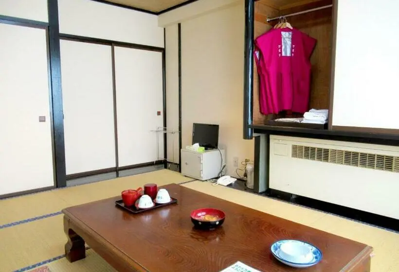 Standard-huone, Manyotei