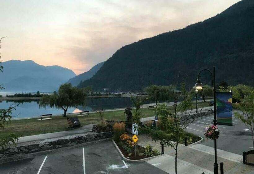 キングサイズベッドのスタンダードルーム, Spring Villa