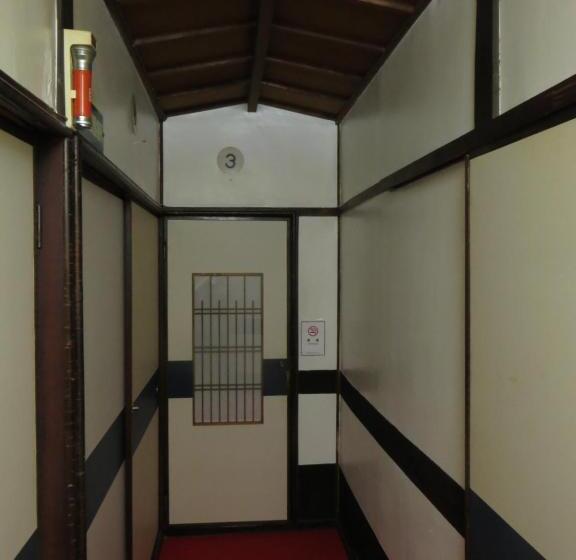 标准单人间共用浴室, Komecho Ryokan