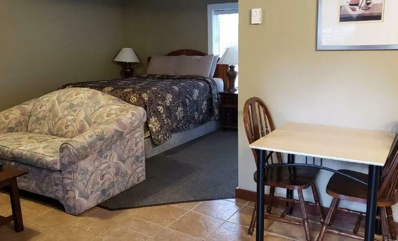 Deluxe-studio, Malahat Bungalows Motel