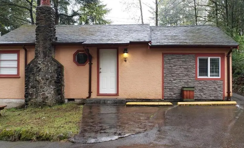 Economy-huone, Malahat Bungalows Motel