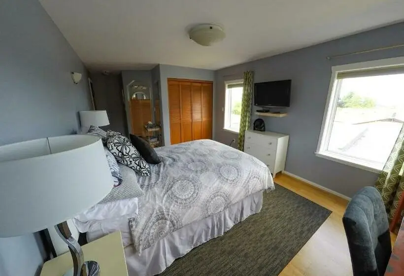 اتاق استاندارد با چشم‌انداز دریا, Money Pennies Bed And Breakfast