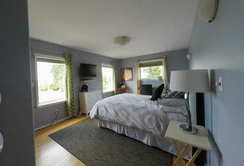 اتاق استاندارد با چشم‌انداز دریا, Money Pennies Bed And Breakfast