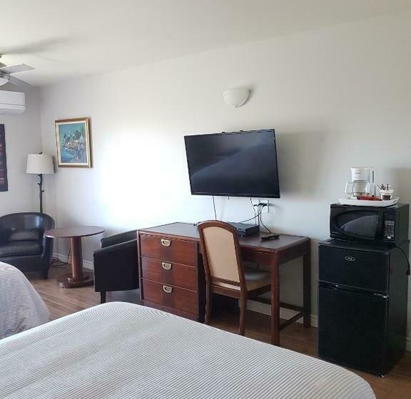 Номер Стандарт 2 Двуспальные Кровати, Motel Des Mariniers