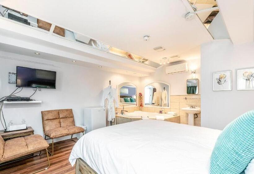 디럭스 룸, Motel Rideau