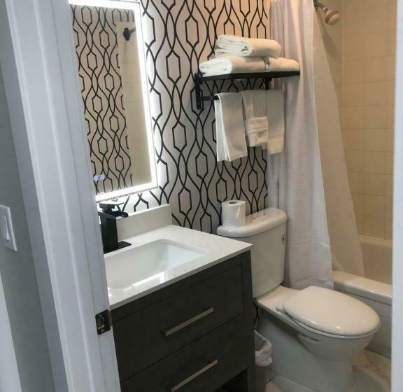 חדר סטנדרט עם מיטת קינג, The Spot At Porpoise Bay