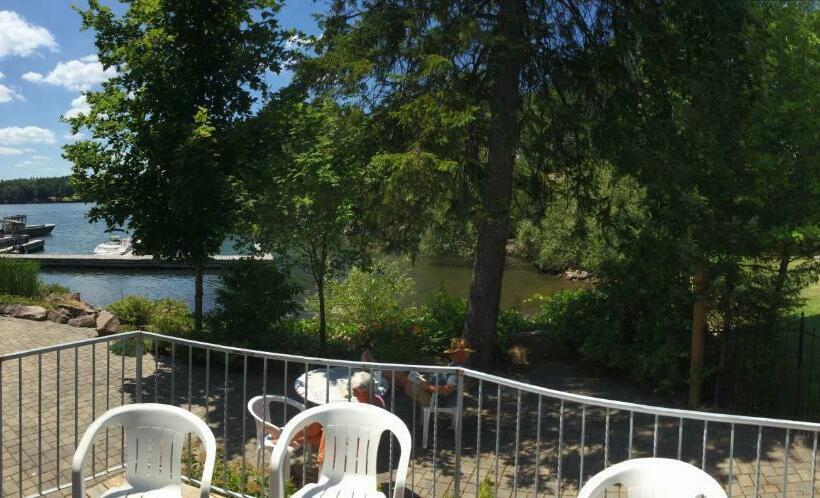 غرفه قياسيه سريرين مزدوجين, Boathouse Country Inn