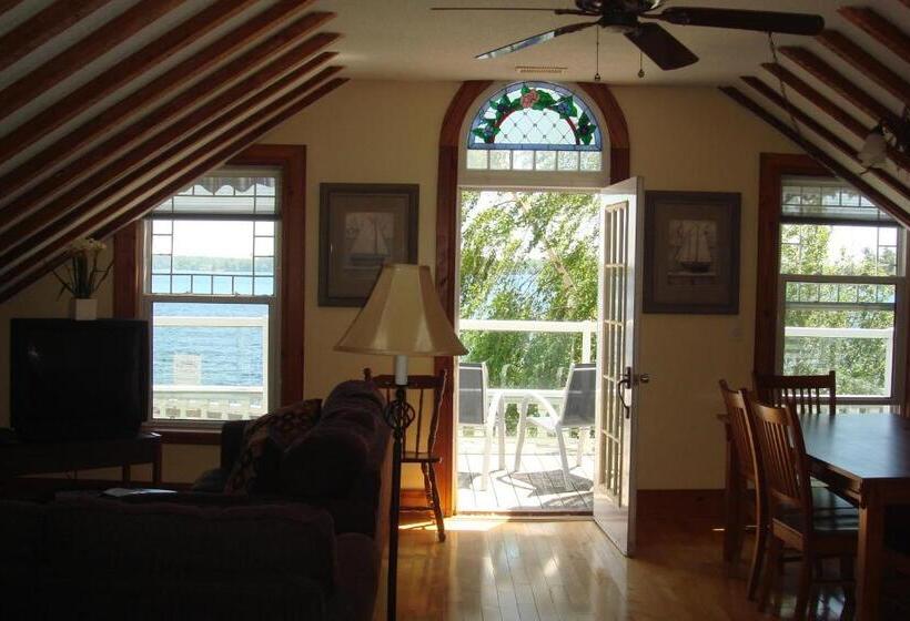 جناح, Boathouse Country Inn