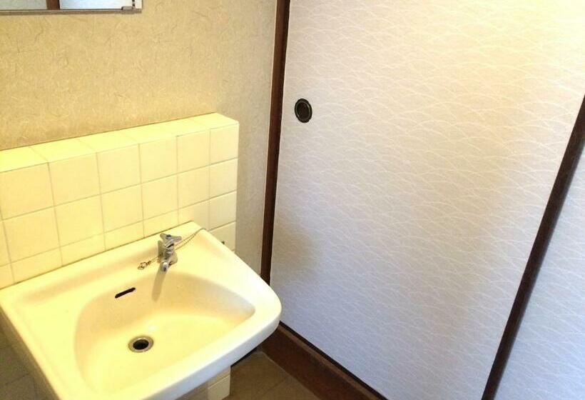 اتاق استاندارد, Shodoshima Olive Youth Hostel